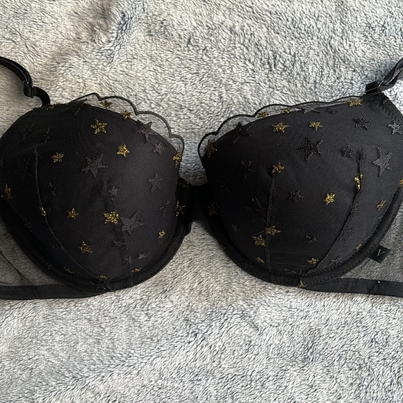 VICTORIA’S SECRET💫Women’s Black Star Lace Multi Functional Lightly Padded Bra - Picture 3 of 13